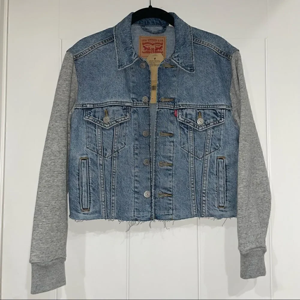 LEVI’S ExBoyfriend Trucker Jacket Medium Wash Grey Sweatshirt Sleeve Frayed Coat
